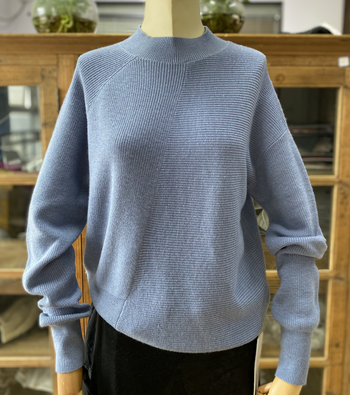 Women's sweater